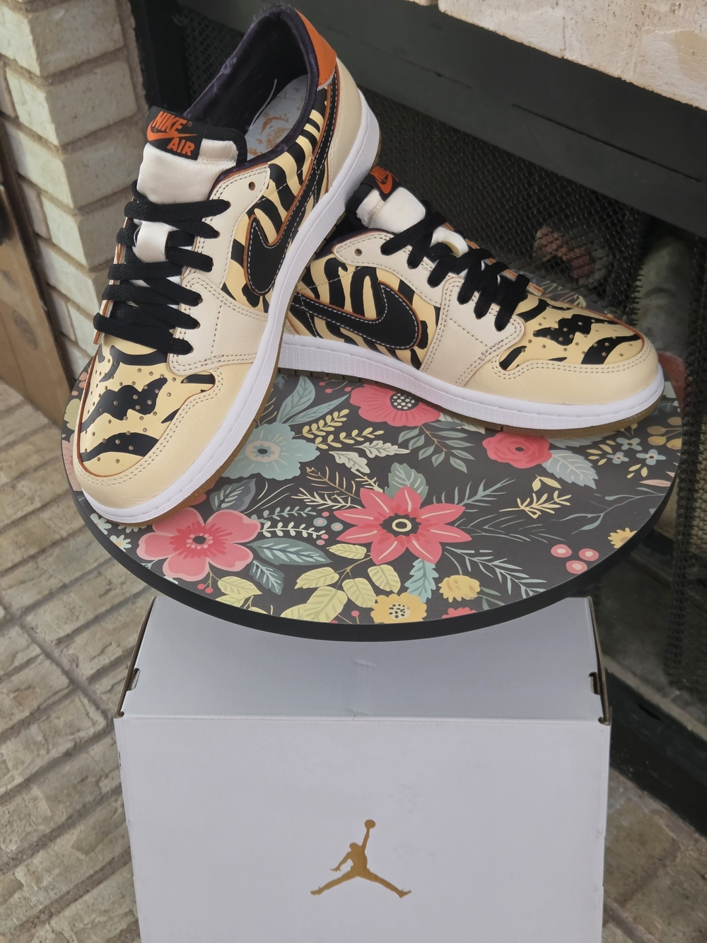 Brand New AJ1-low Year Of The Tiger